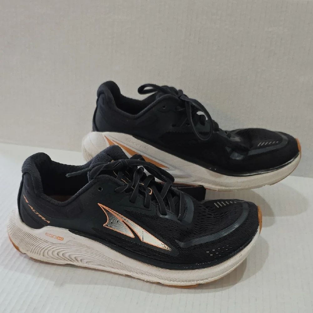Altra Paradigm Women's Black and White Shoes with Orange Highlights Size 8 B